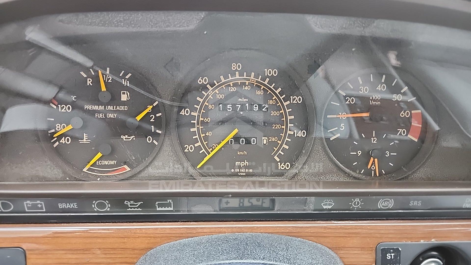 1990 MERCEDES SE 300 VIN: WDBCA24D8LA545332