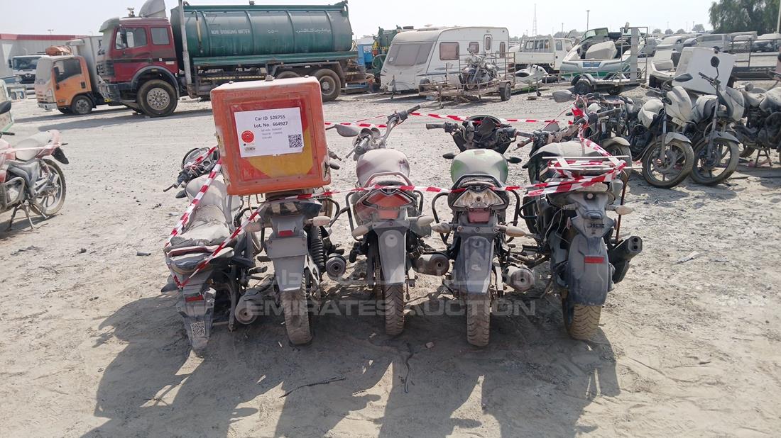 5 Motorbikes — Rear View — Photo 10