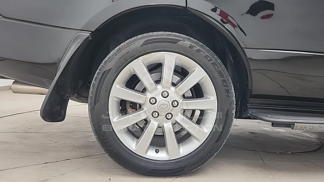 2008 Range Rover Vogue — Rear Right Tyre — Photo 36