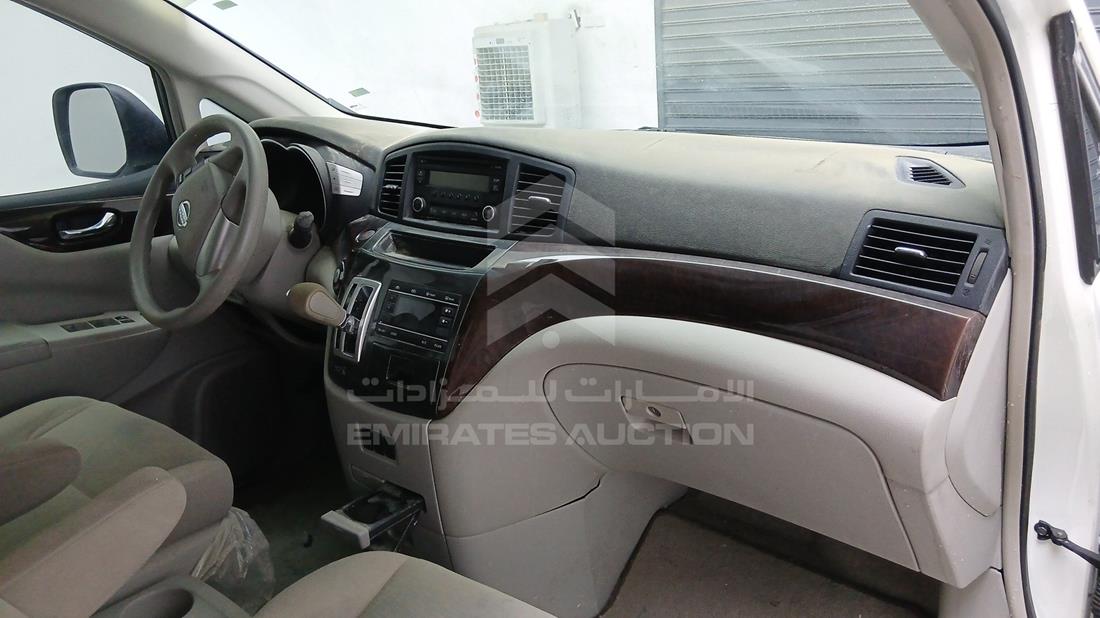 2013 Nissan Quest — Front Right Passenger Dashboard View — Photo 27