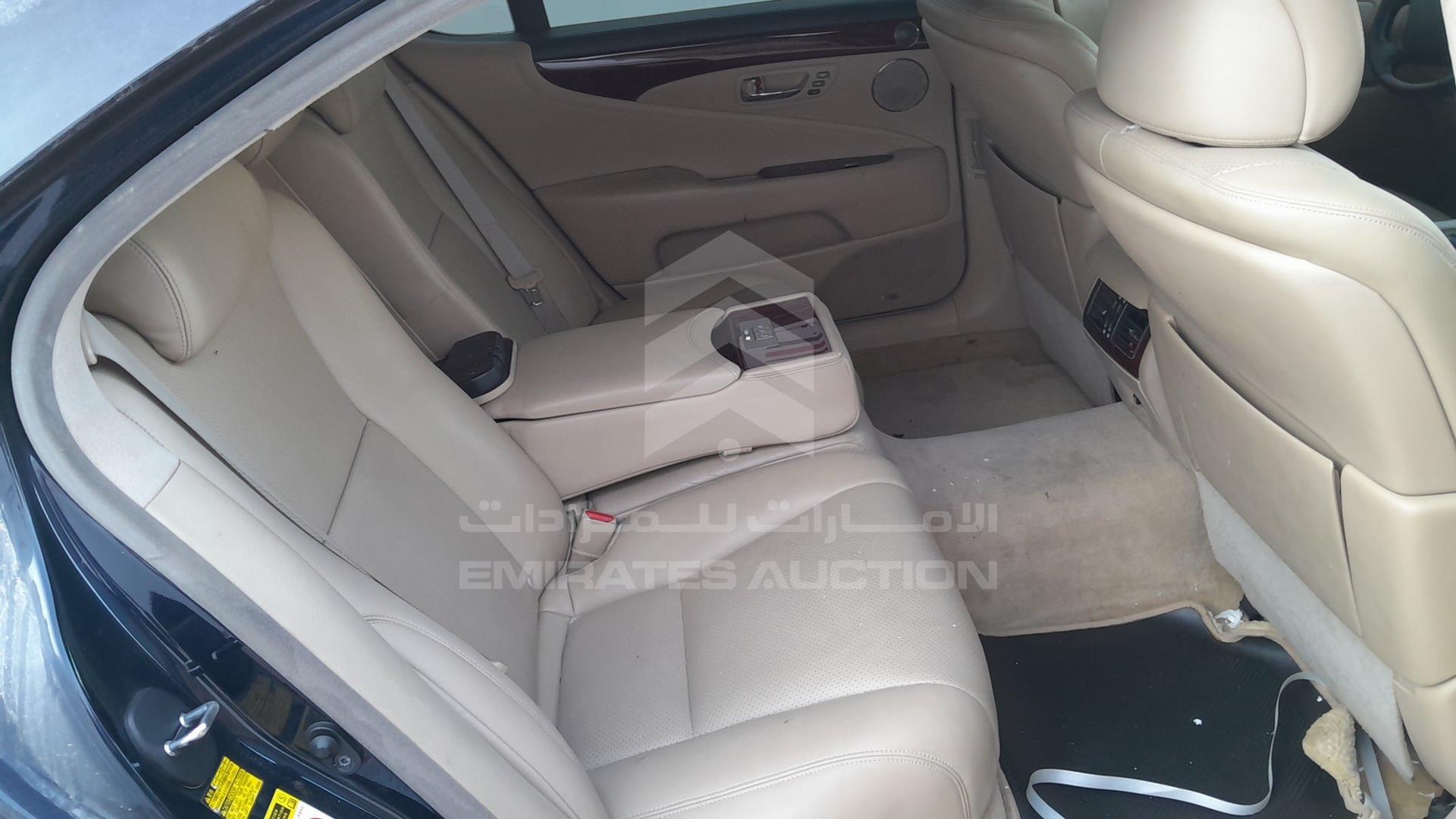 2008 LEXUS LS 460 L VIN: JTHGL46F385025805