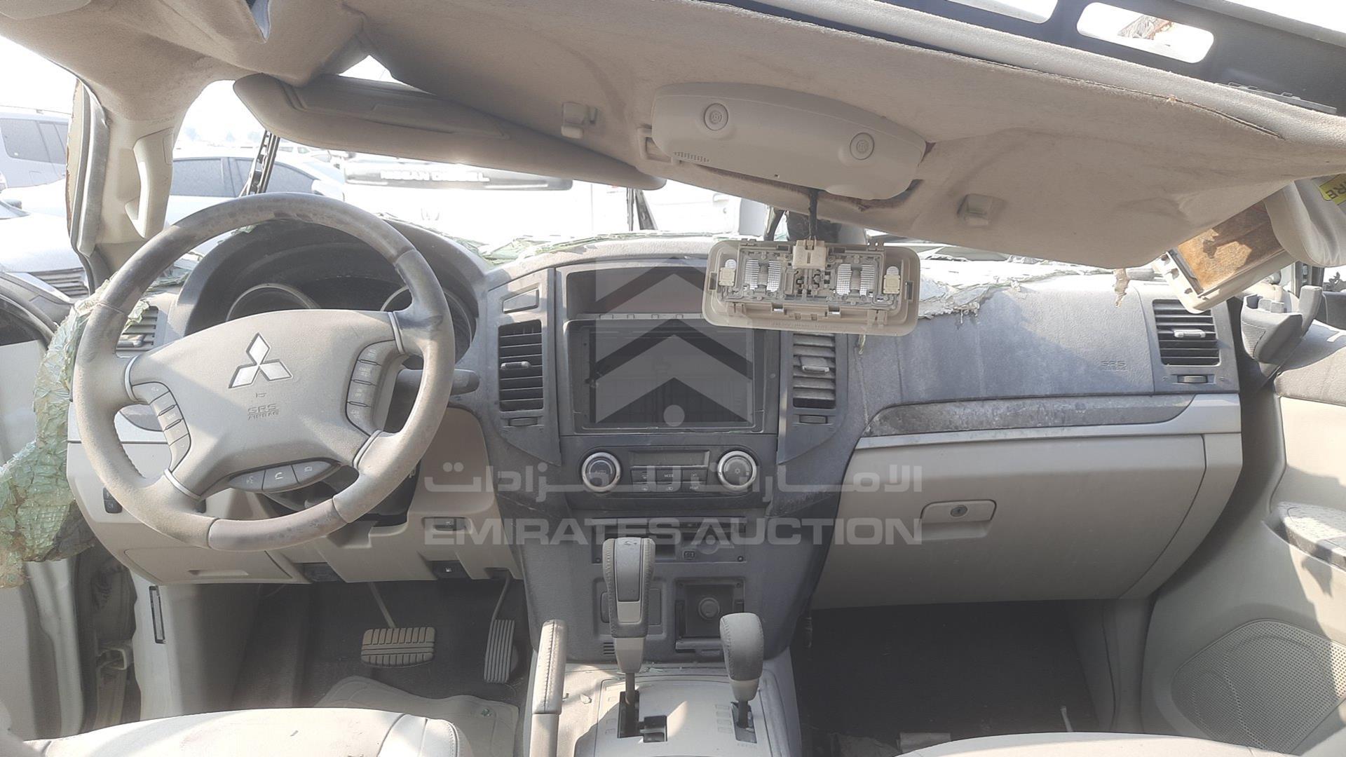2013 MITSUBISHI PAJERO VIN: JMYLRV95WDJ702131