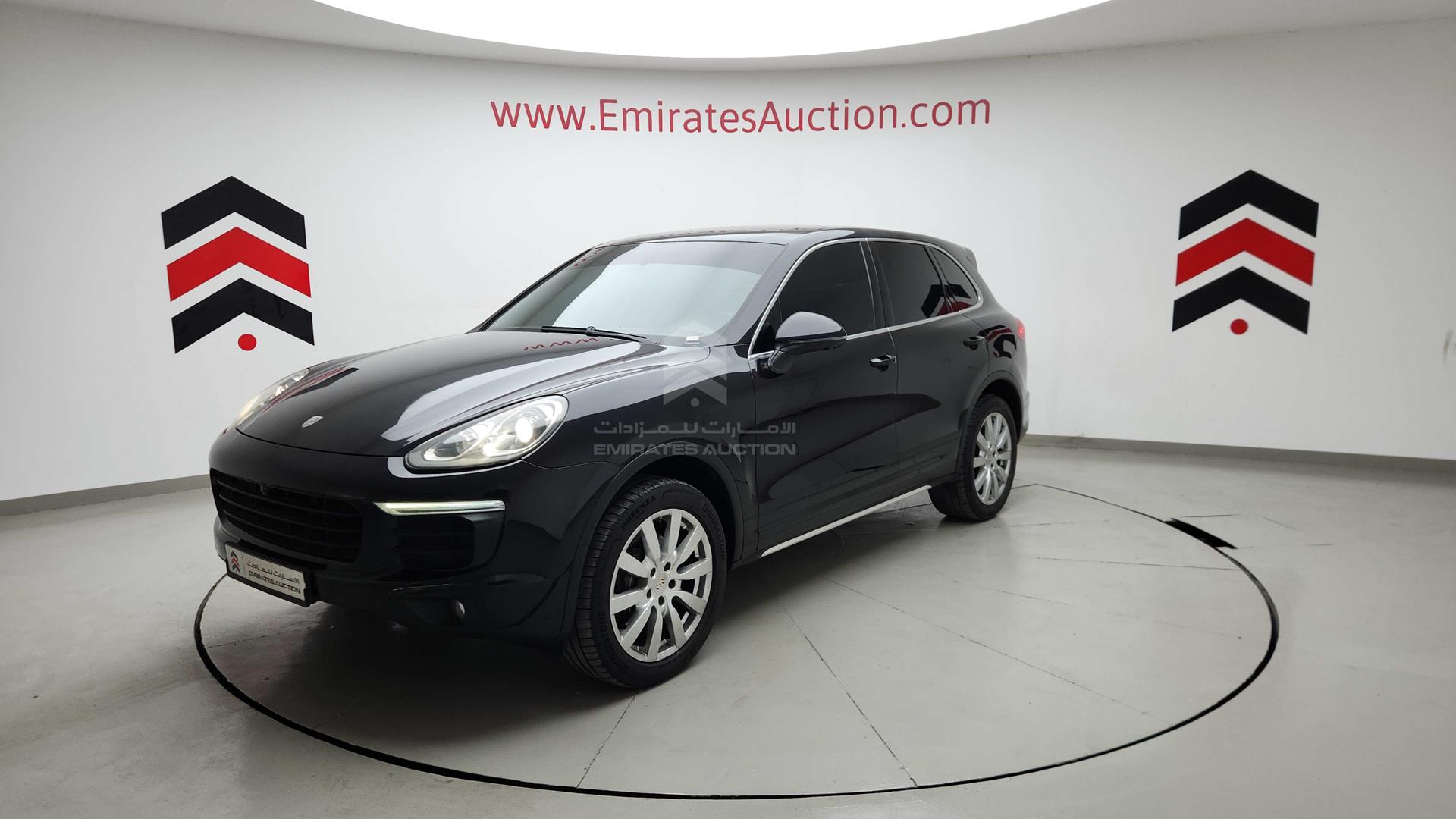 2016 PORSCHE CAYENNE VIN: WP1ZZZ92ZGLA05582