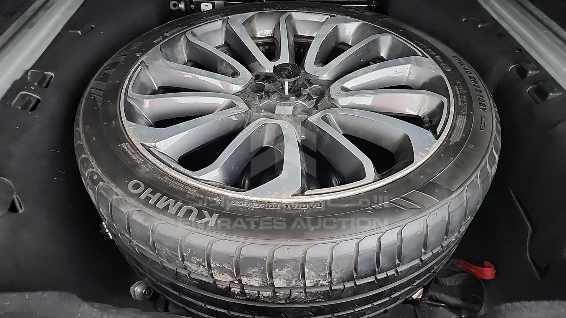 2017 RANGE ROVER VOGUE VIN: SALGV5FE4HA357017