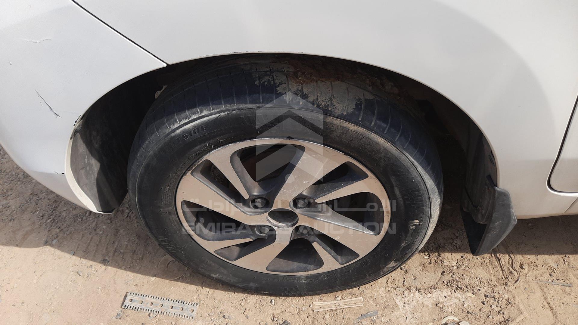 2016 TOYOTA AVANZA VIN: MHKMF53F7GK005553