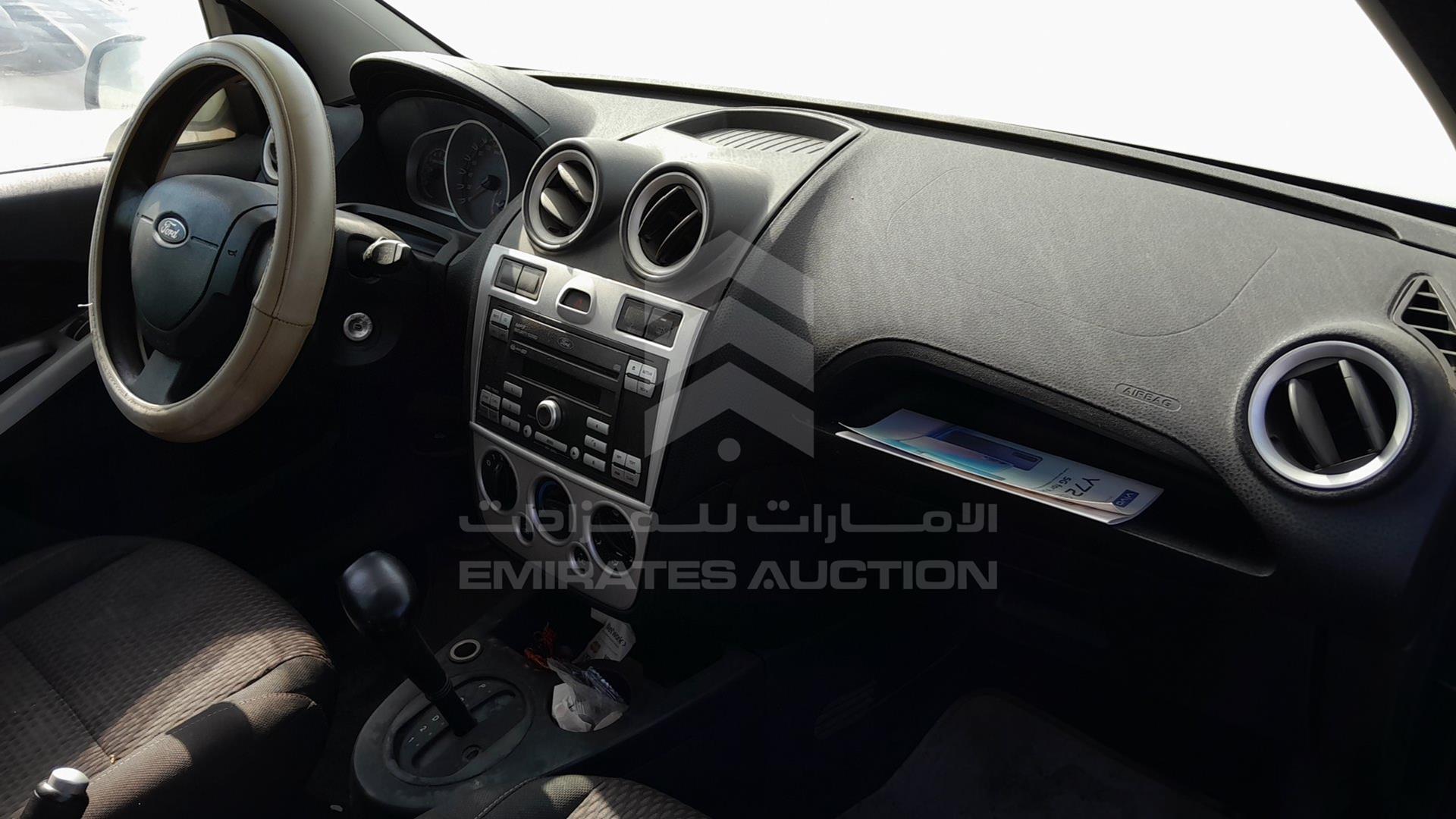2011 FORD FIGO VIN: MAJTJ21D2BAE38340