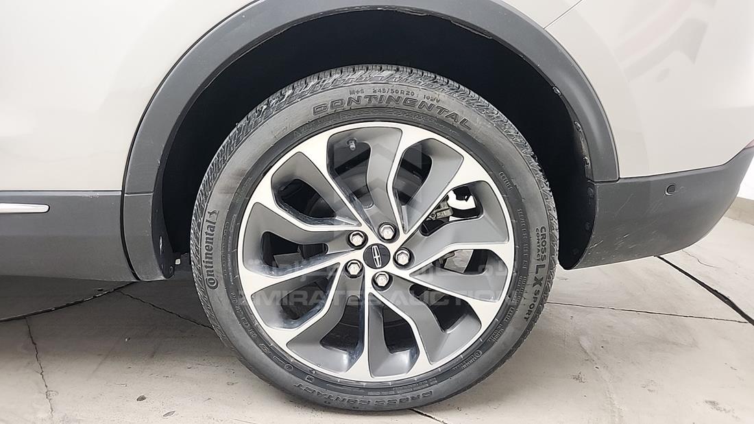 2023 Lincoln Nautilus — Rear Left Tyre — Photo 38