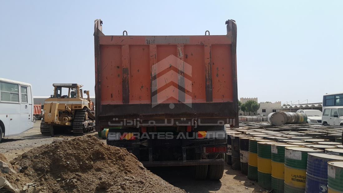 مان 373 2001 — الزاوية الخلفية — صورة 7