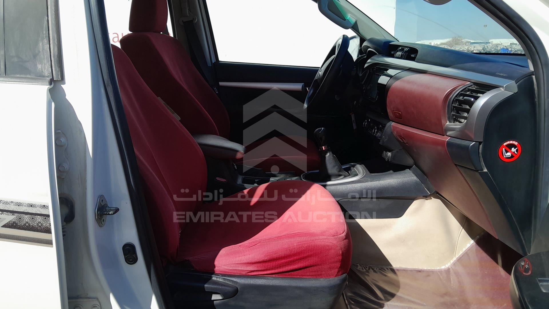 2020 TOYOTA HILUX VIN: MR0HX8CD4L1400235