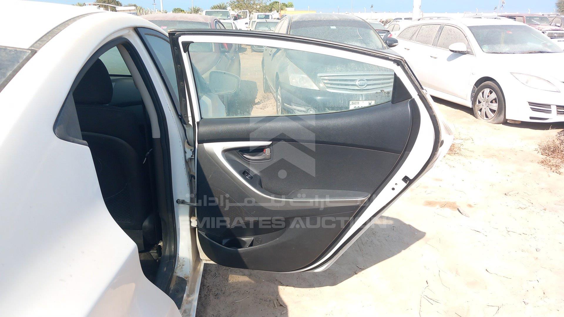 2013 HYUNDAI ELANTRA VIN: KMHDG41EXDU585677