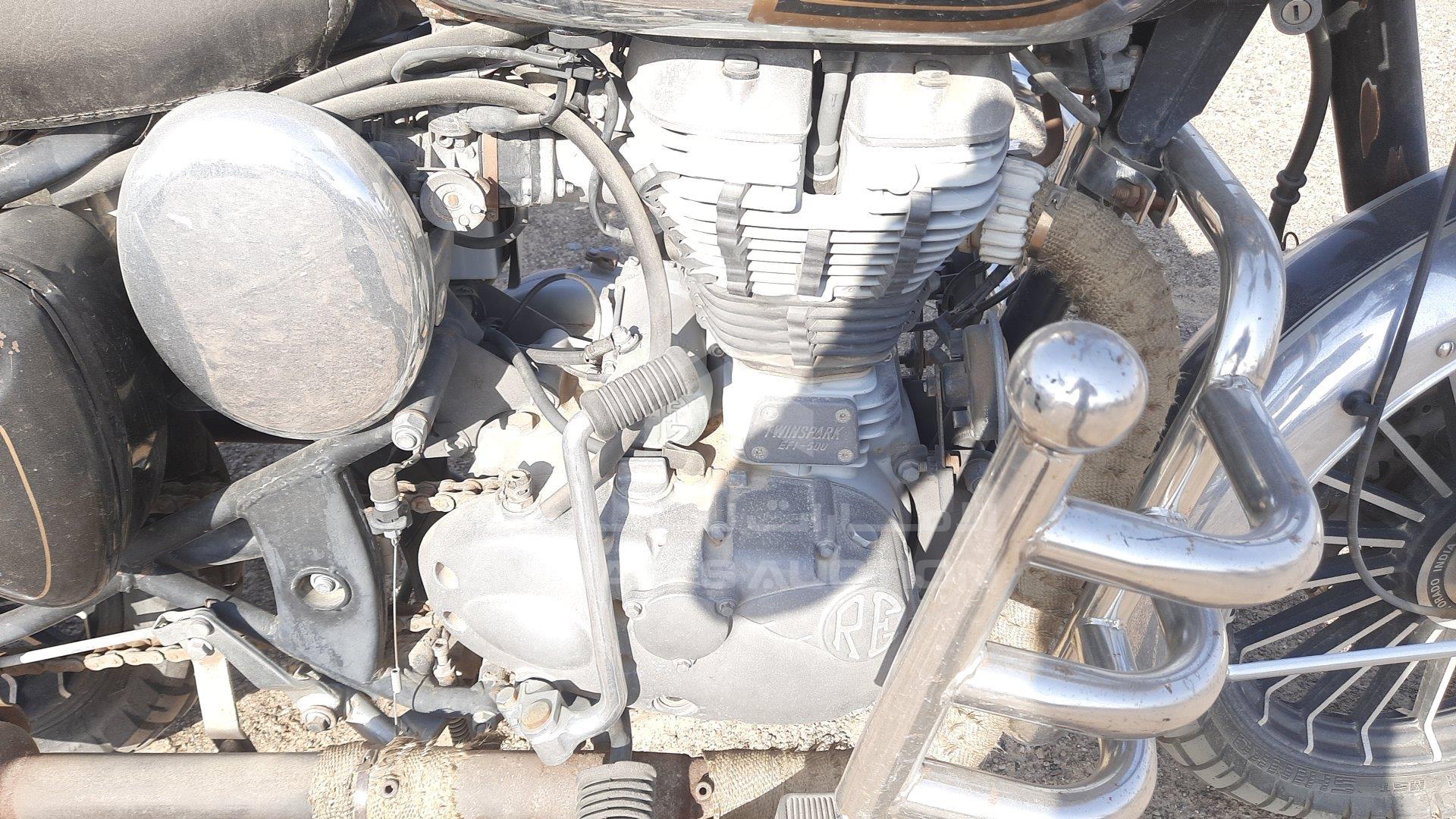 ME3U5S5F0FF108435 - 2015 Royal Enfield Motorbike - #501944