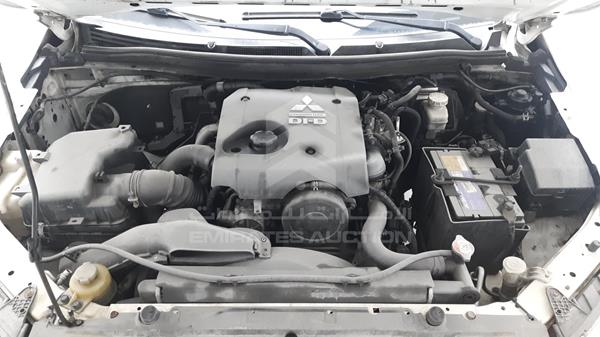 MMBJNKJ30GH045283 Mitsubishi L 200