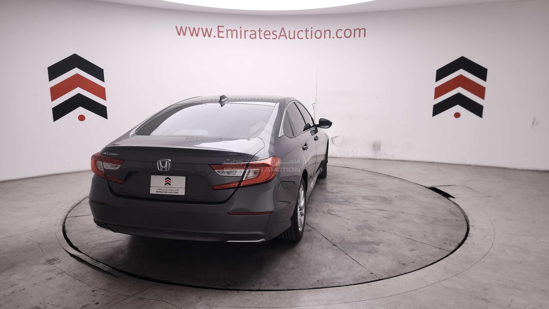 2019 HONDA ACCORD VIN: 1HGCV1F10KA077048
