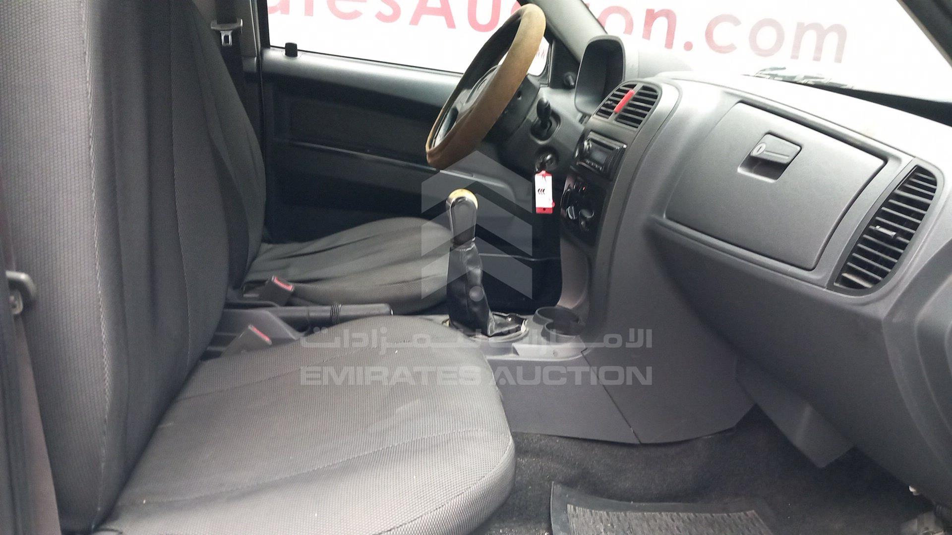 2015 TATA XENON VIN: MAT464703FSL00405