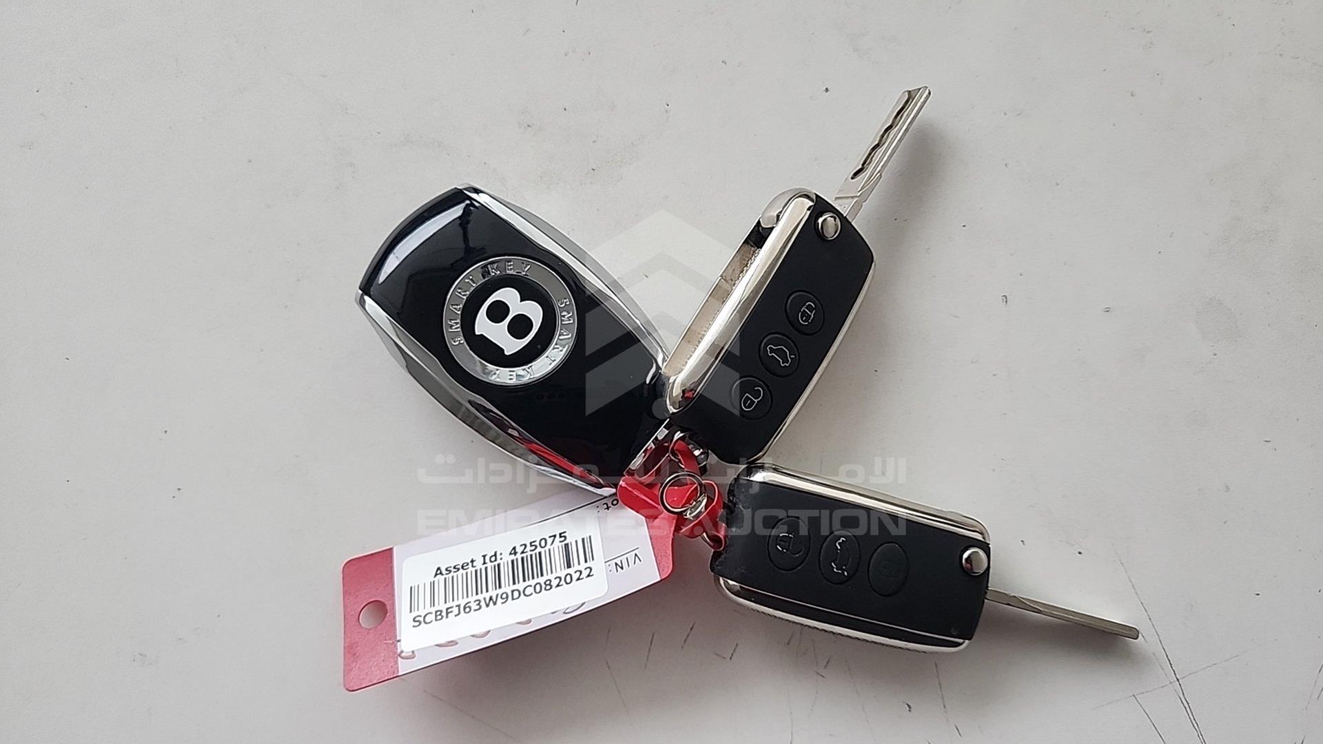 2013 BENTLEY CONTINENTAL VIN: SCBFJ63W9DC082022