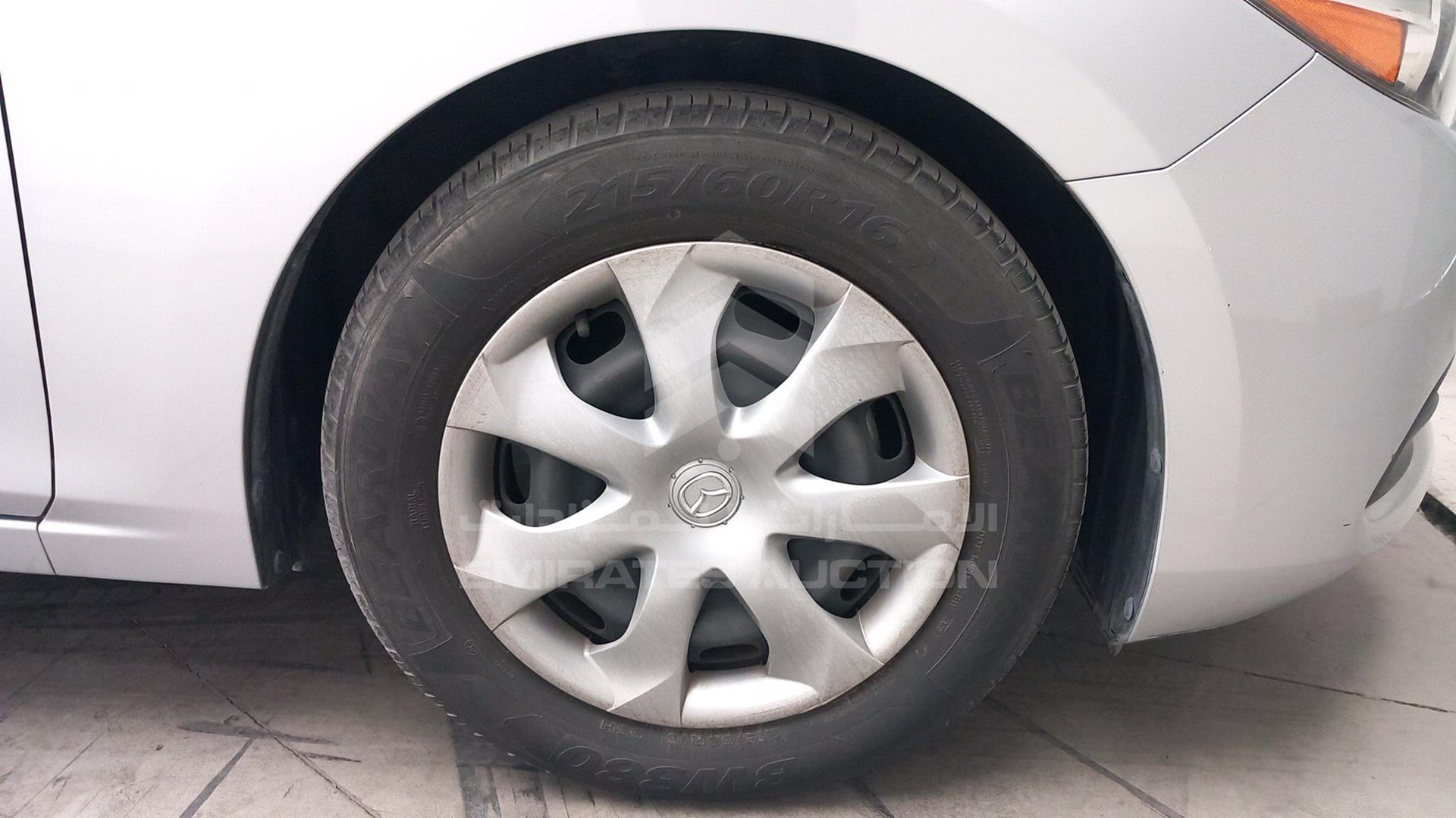 2019 MAZDA 3 VIN: JM7BN1SZ2K1242688
