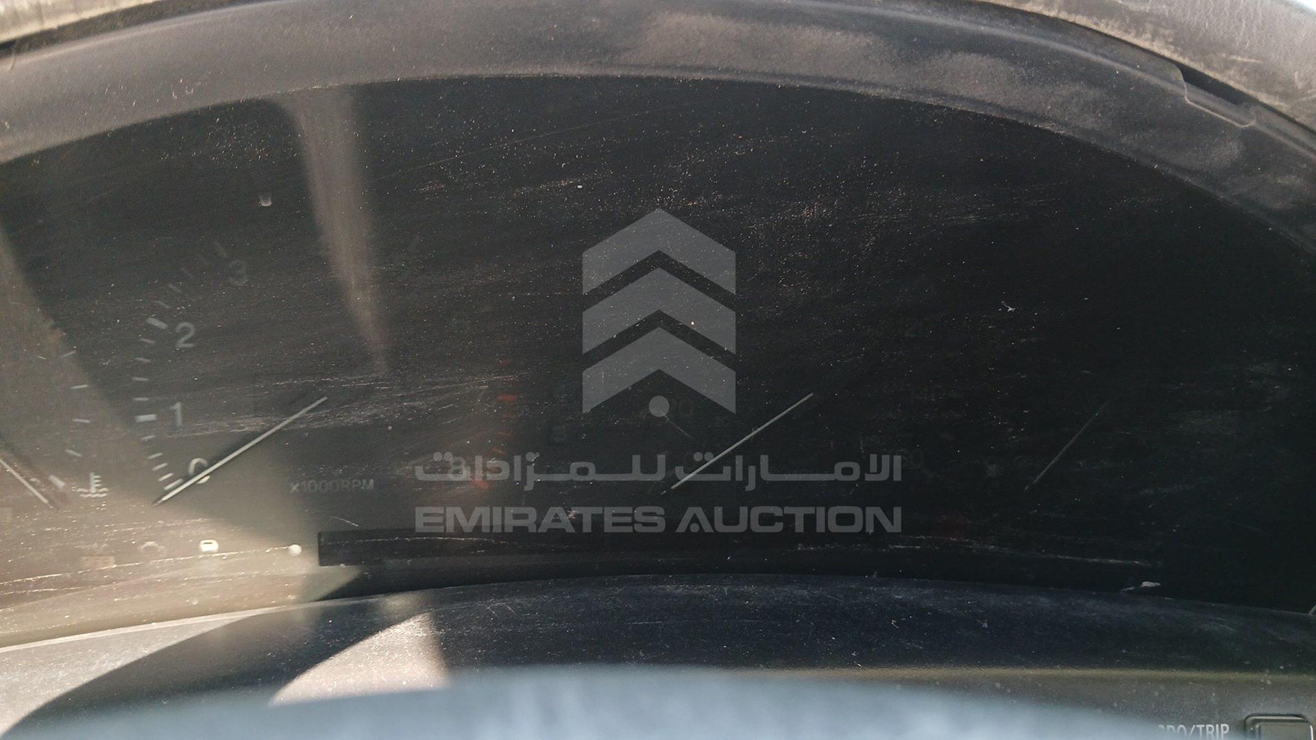 1998 LEXUS LS400 VIN: JT8BH28F8W0123543
