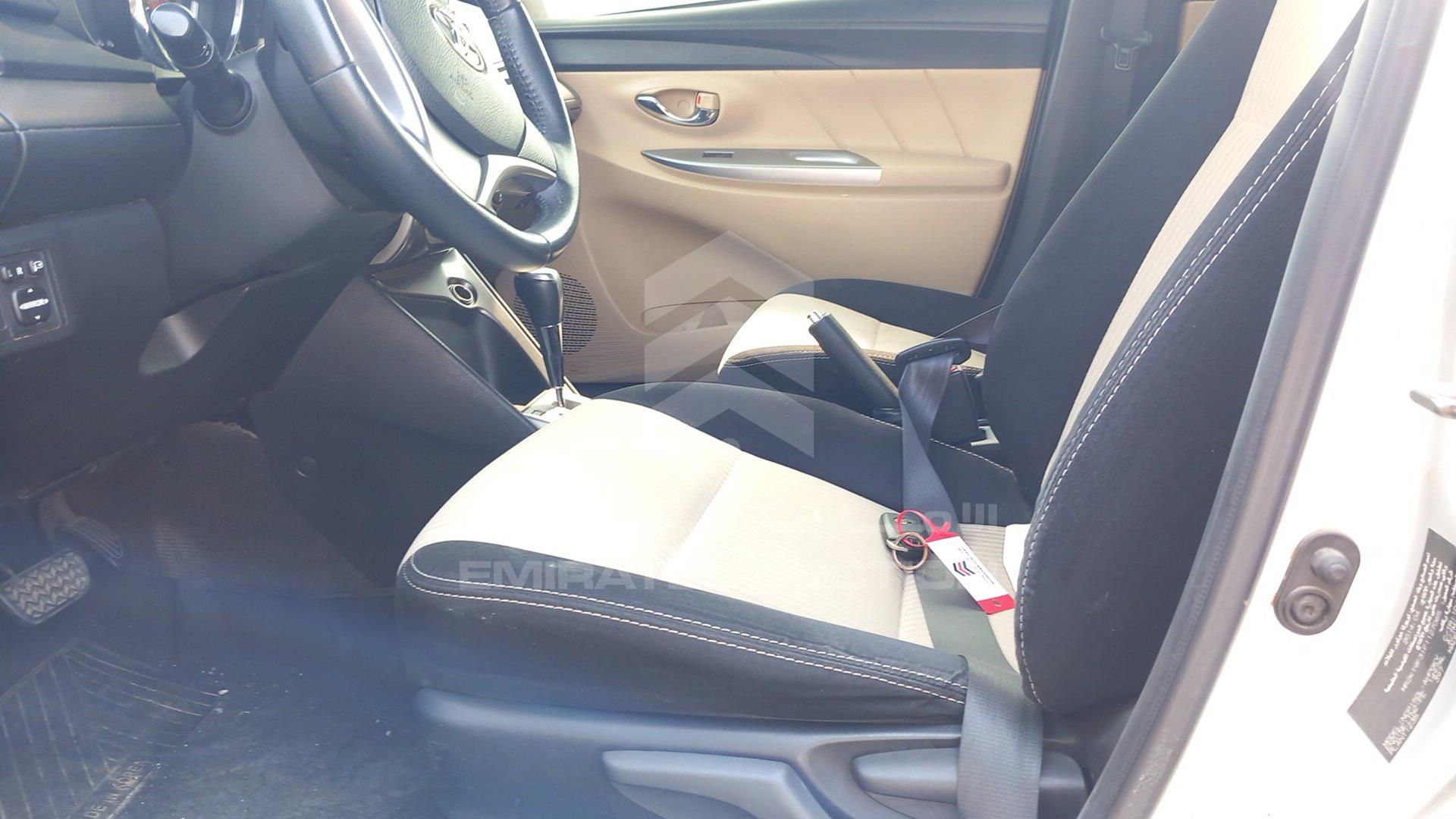 2015 TOYOTA YARIS VIN: MR2KT9F31F1127065