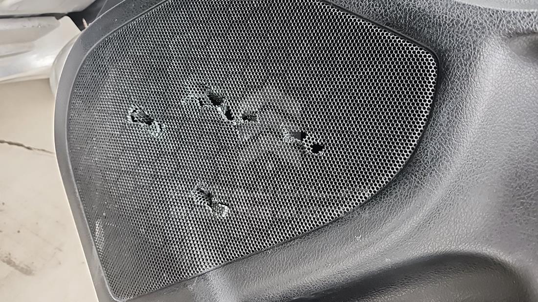 2015 Toyota Camry — Dent — Photo 32