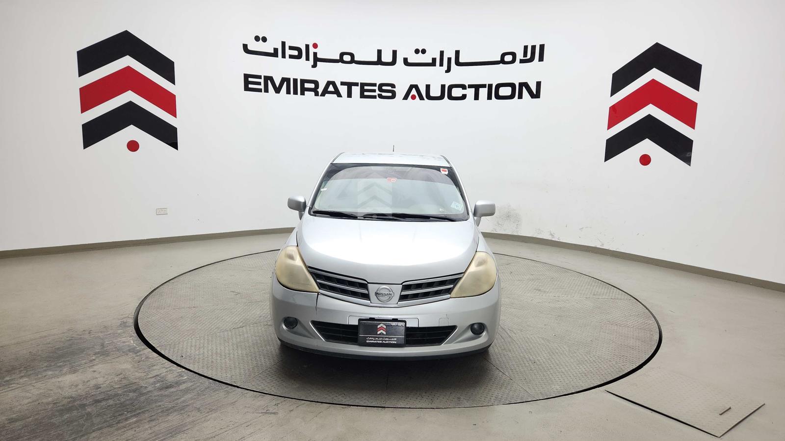 2009 Nissan 