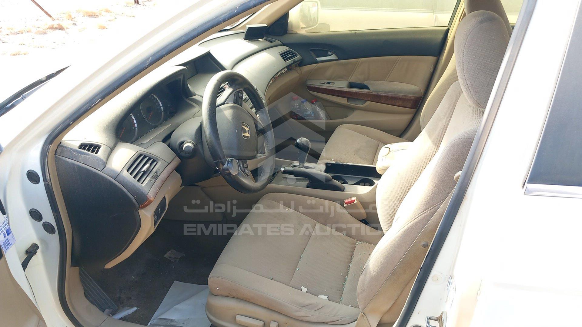 2011 HONDA ACCORD VIN: JHMCP2673BC405164