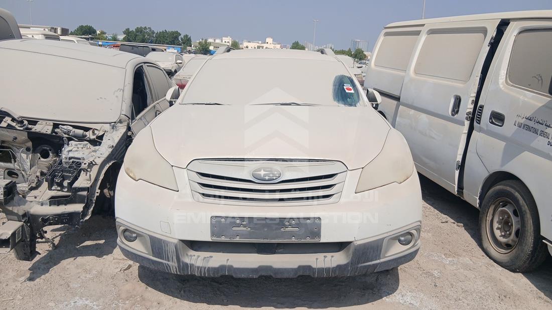 2011 Subaru Outback - Scrap without document — Full Front View — Photo 1