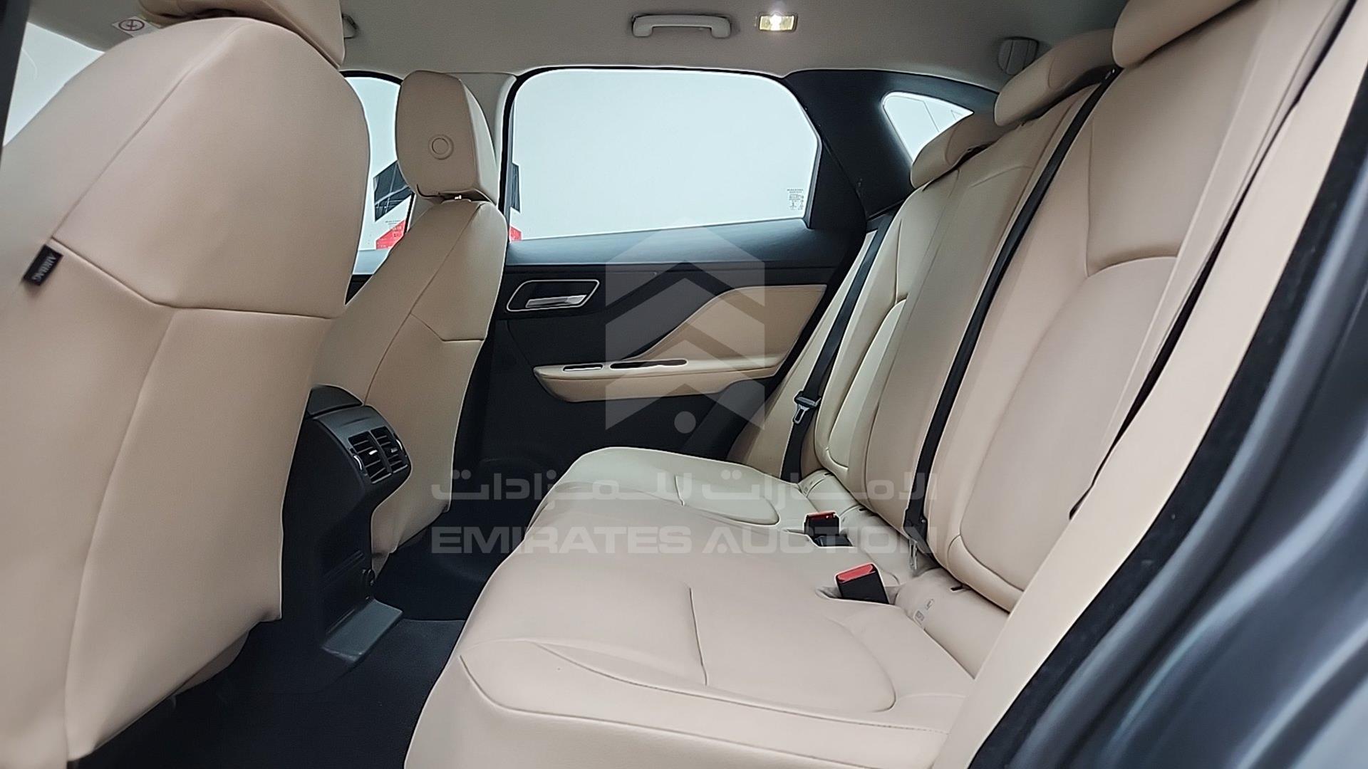 2017 JAGUAR F-PACE VIN: SADCA2BV1HA055730