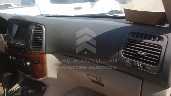 Lexus LX 470 2003 JTJHT00W533530026 Image 18