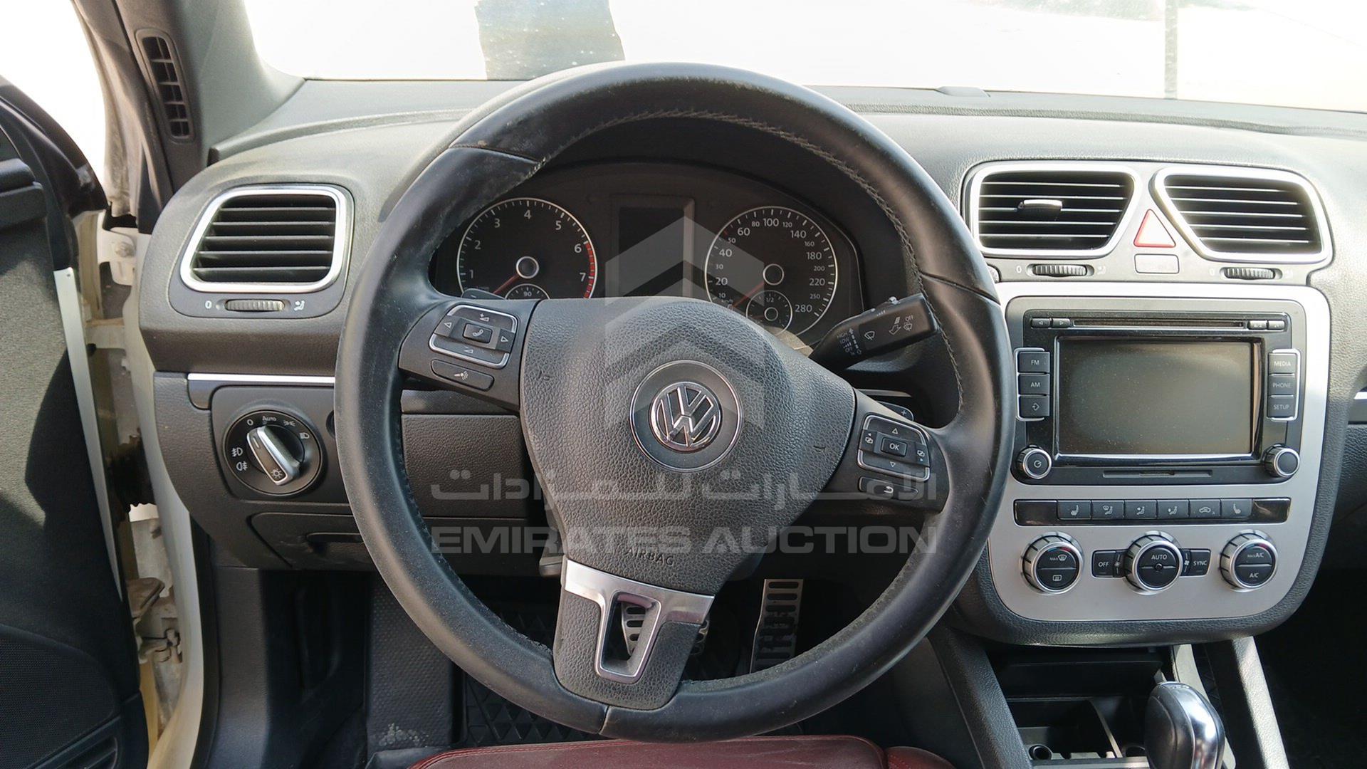 2013 VOLKSWAGEN EOS VIN: WVWAM2AH2DV002429