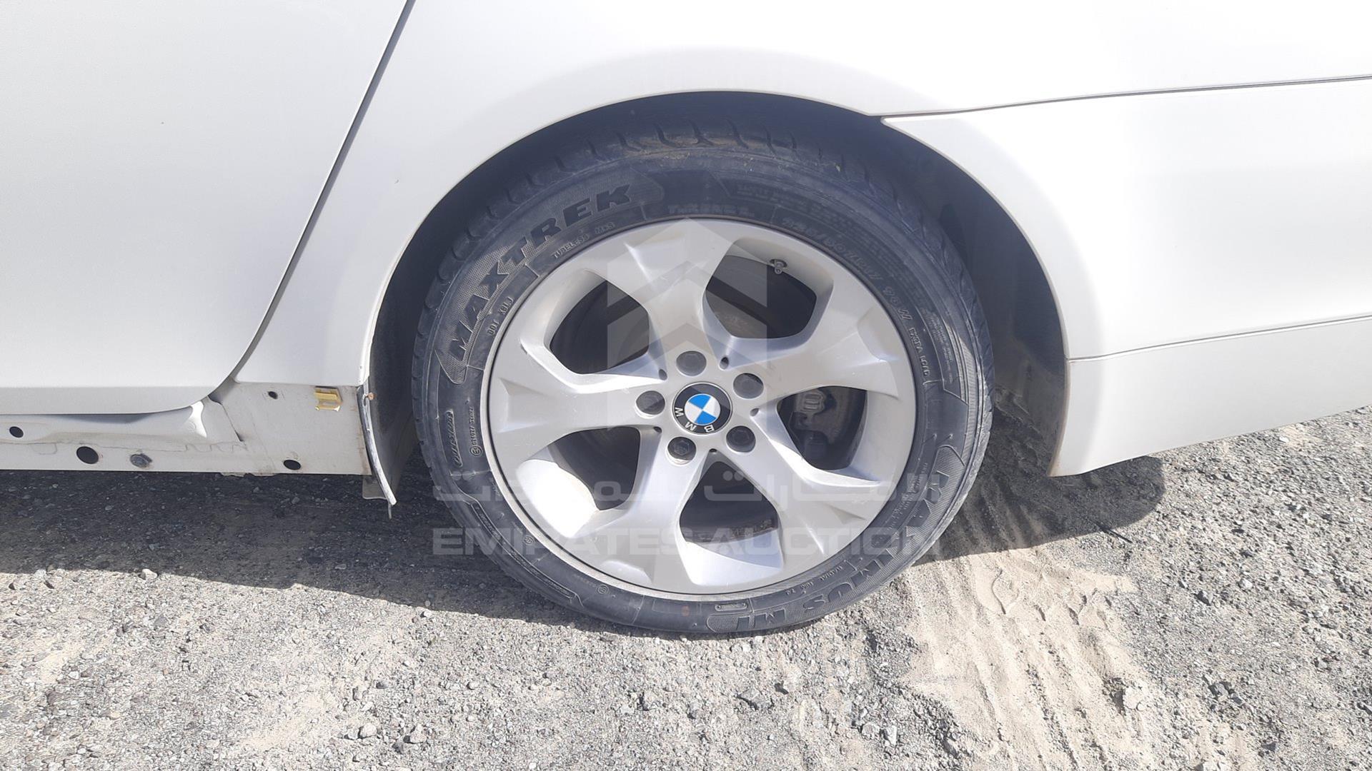 2004 BMW 525I VIN: WBANA51070B040432