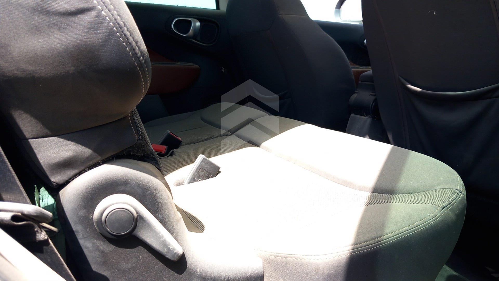 2015 FIAT 500L VIN: ZFBCFADH8FZ031859