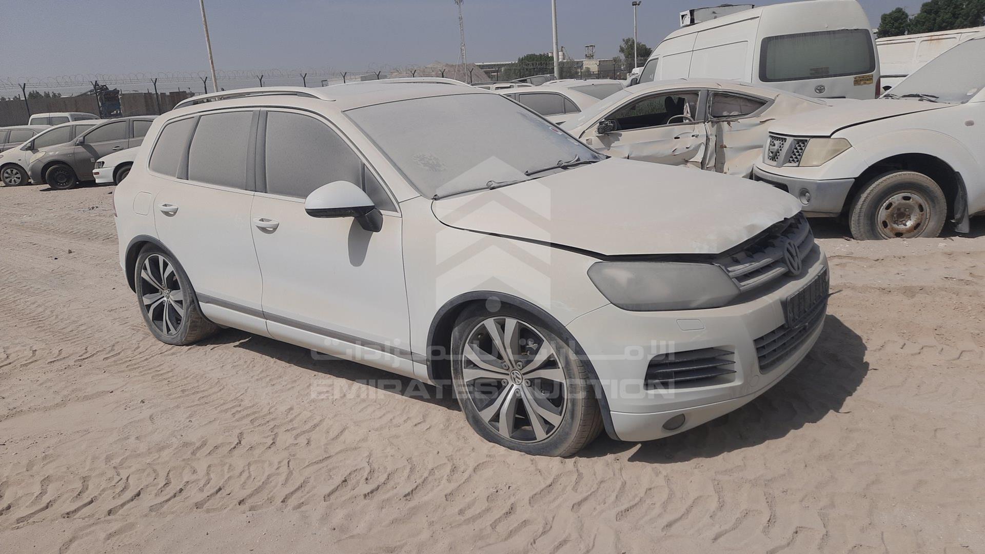 2013 VOLKSWAGEN TOUAREG VIN: WVGBD2BP7DD008254