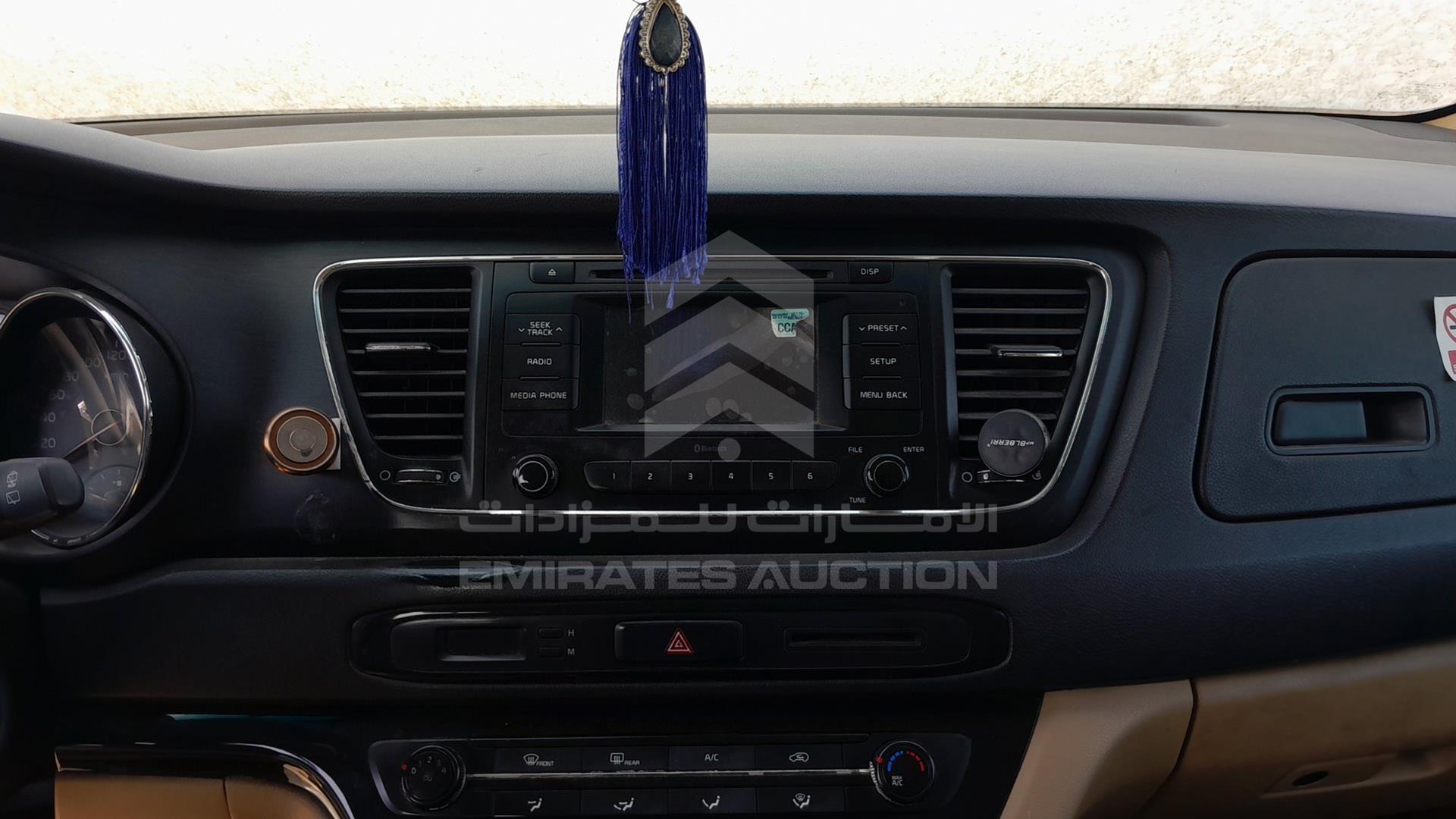2018 KIA CARNIVAL VIN: KNAMB8121J6416239