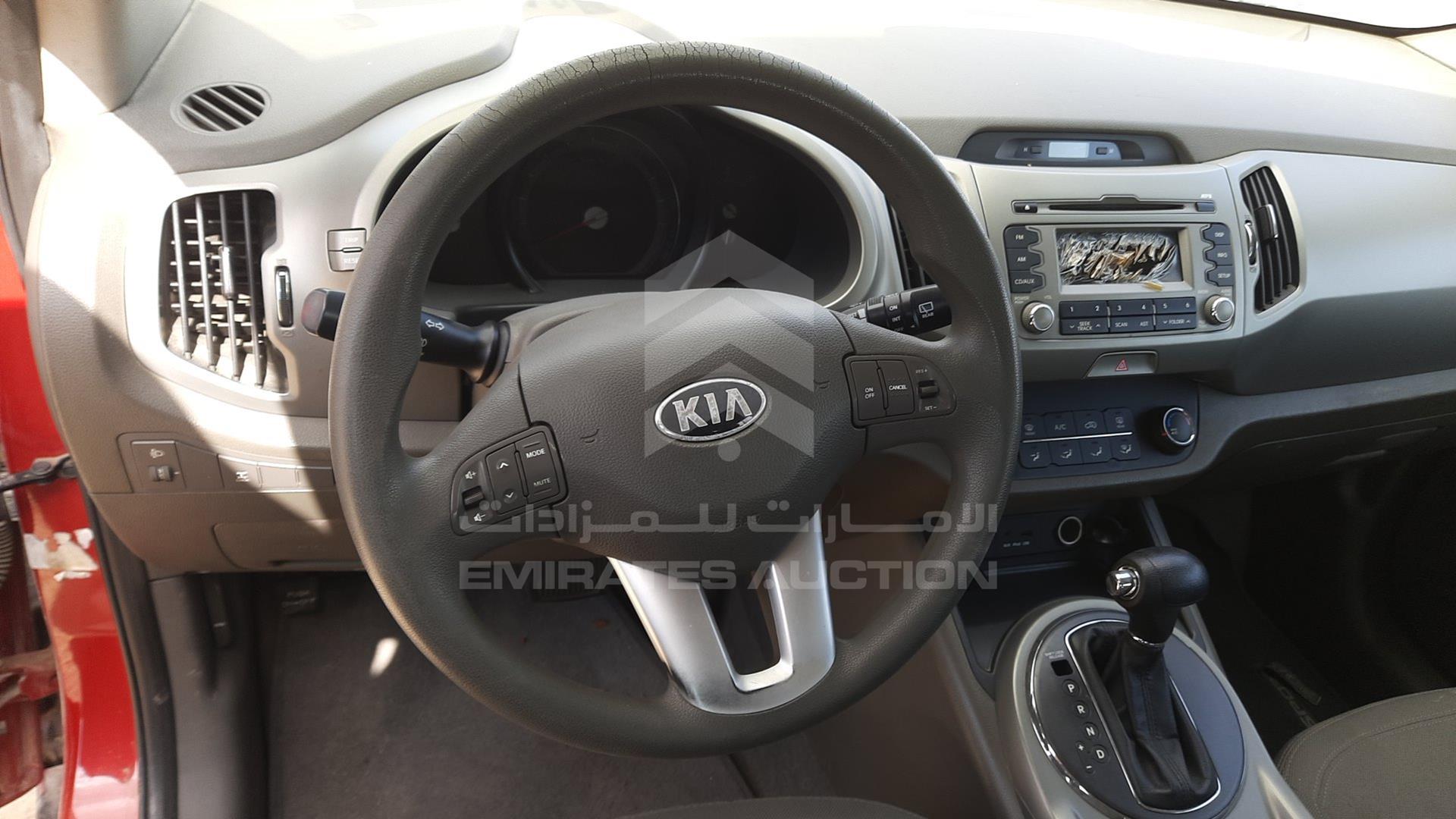 2014 KIA SPORTAGE VIN: KNAPB8129E7481403