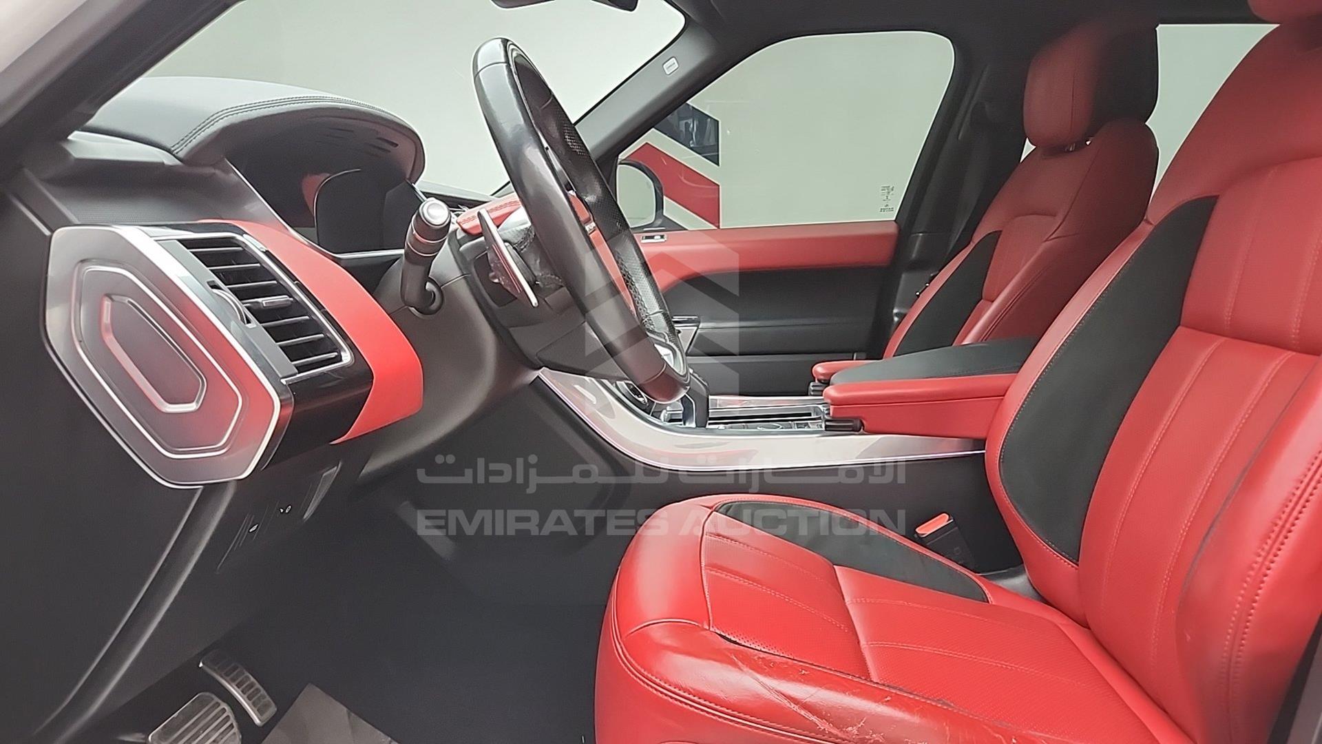 2018 RANGE ROVER SPORT VIN: SALWA2BE9JA182409