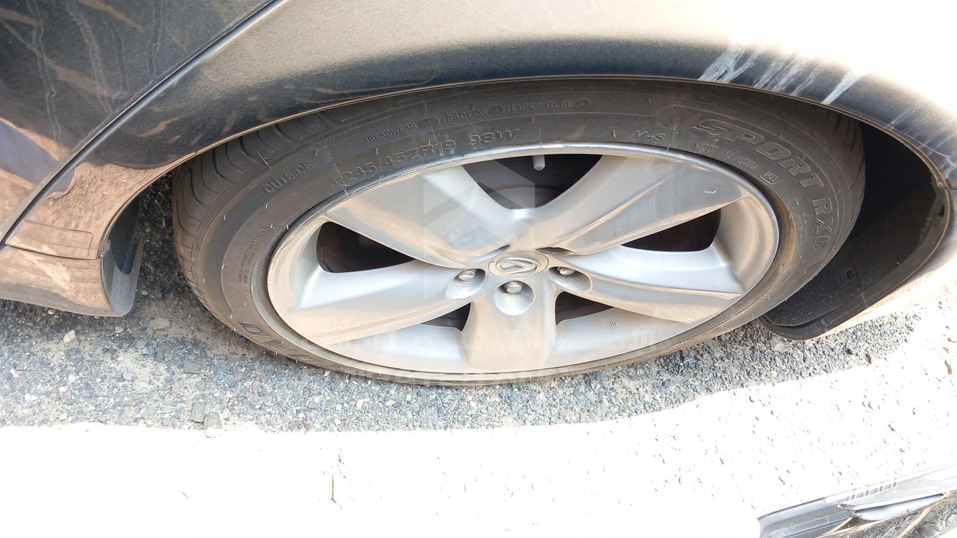 2008 LEXUS LS 460 VIN: JTHGL46F985026957