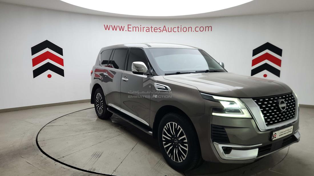 2017 Nissan Patrol — Front Right Angle — Photo 12