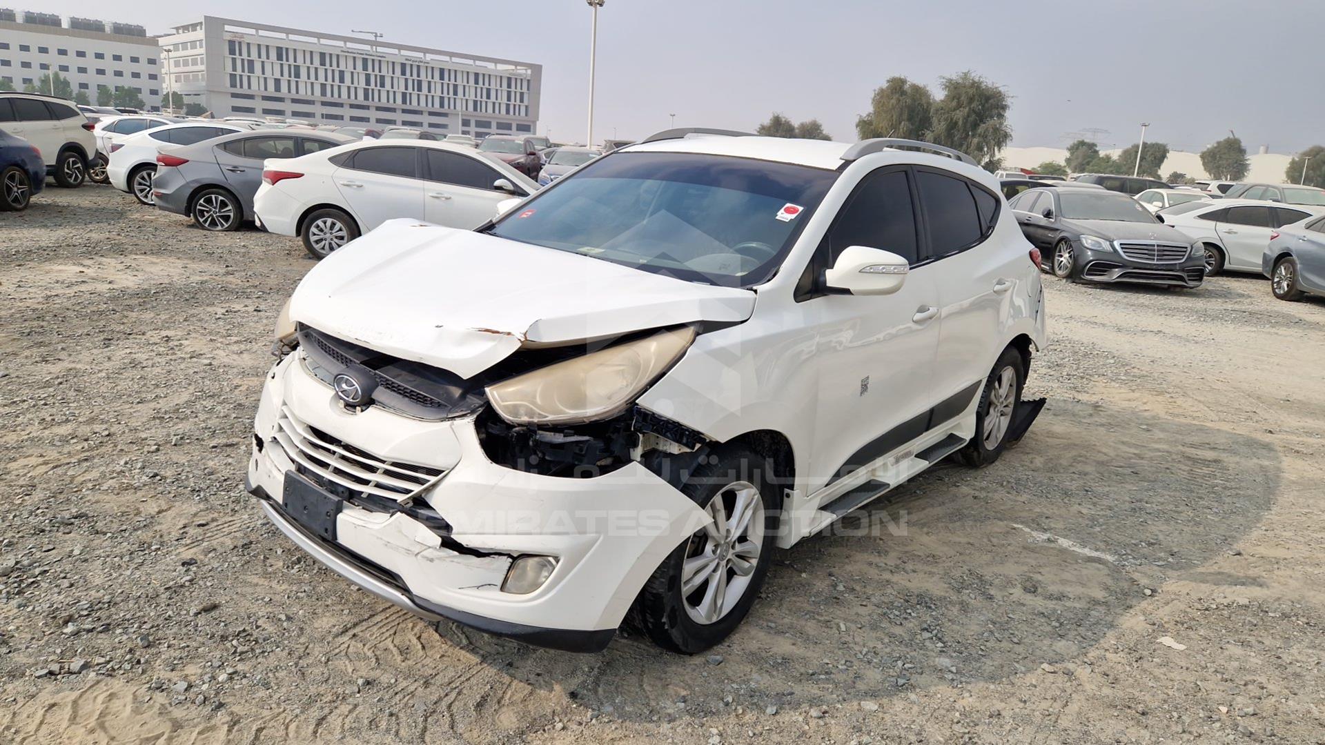 2013 HYUNDAI TUCSON VIN: KMHJT81B3DU674809