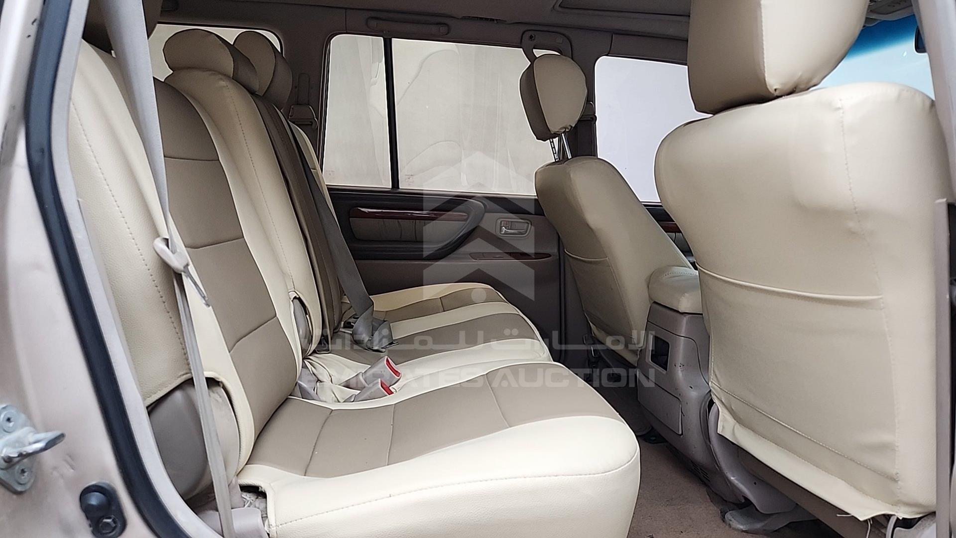 2001 LEXUS LX 470 VIN: JTJHT00W513501087