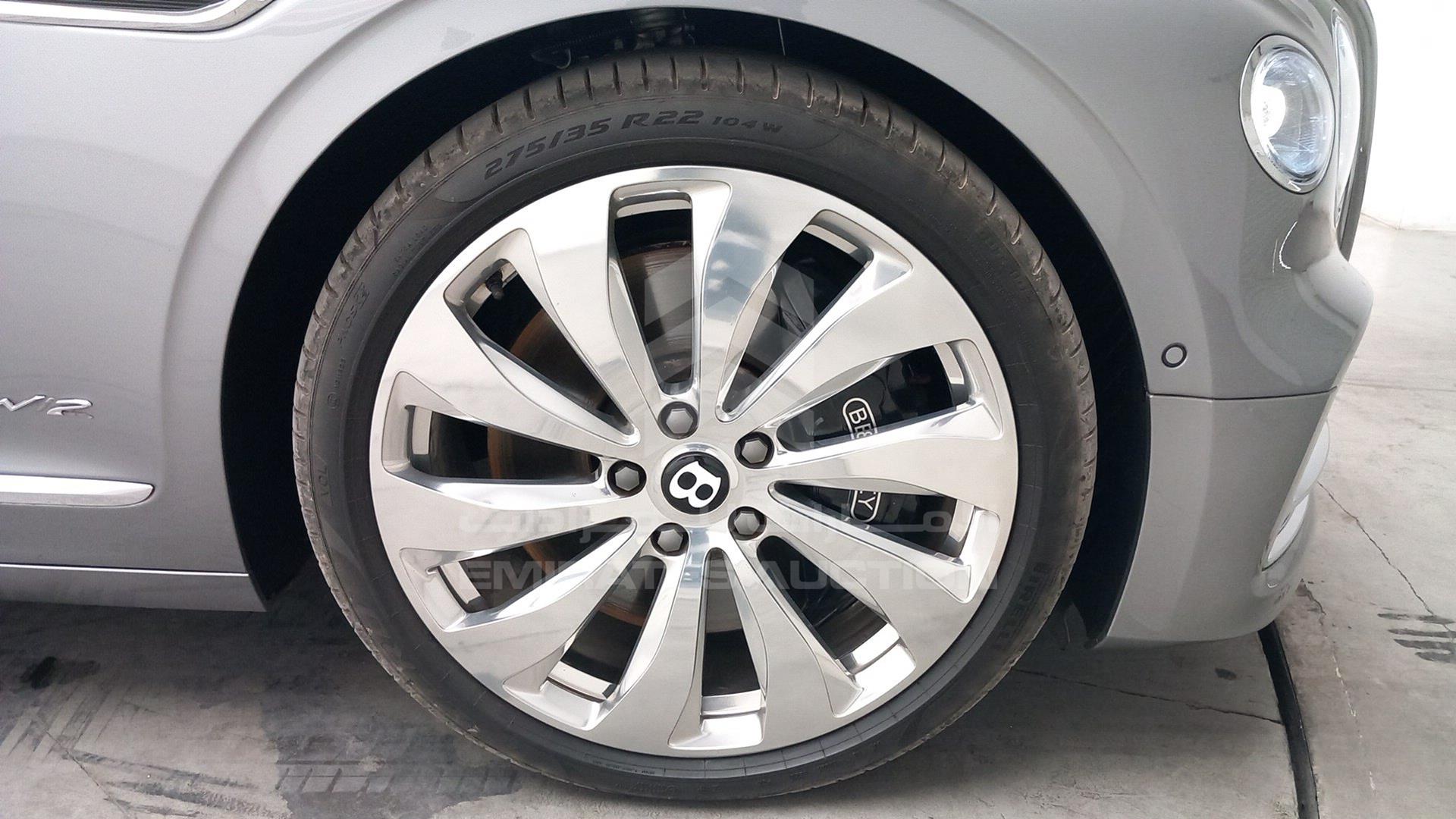 2020 BENTLEY FLYING SPUR VIN: SCBBA5ZG1LC083009
