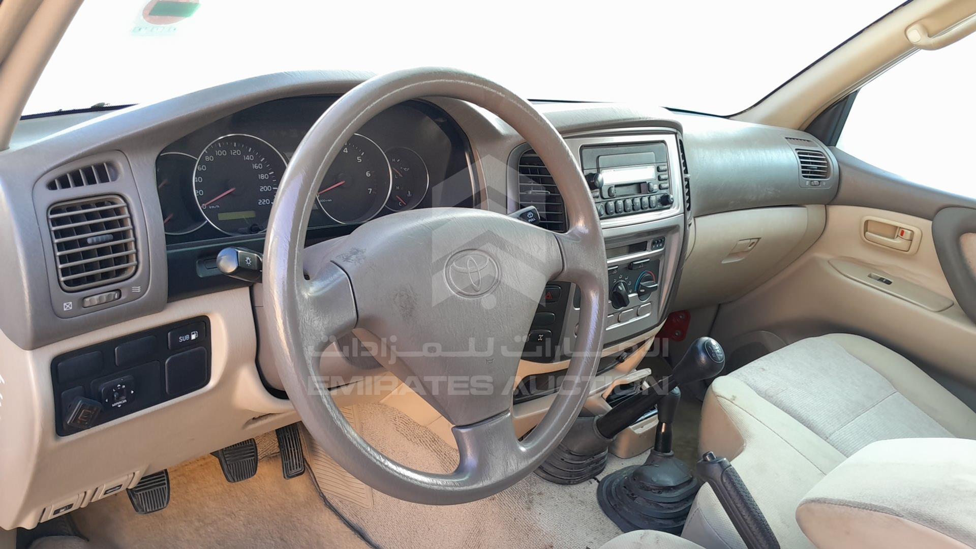 2007 TOYOTA LAND CRUISER VIN: JTGHJ09J377006875