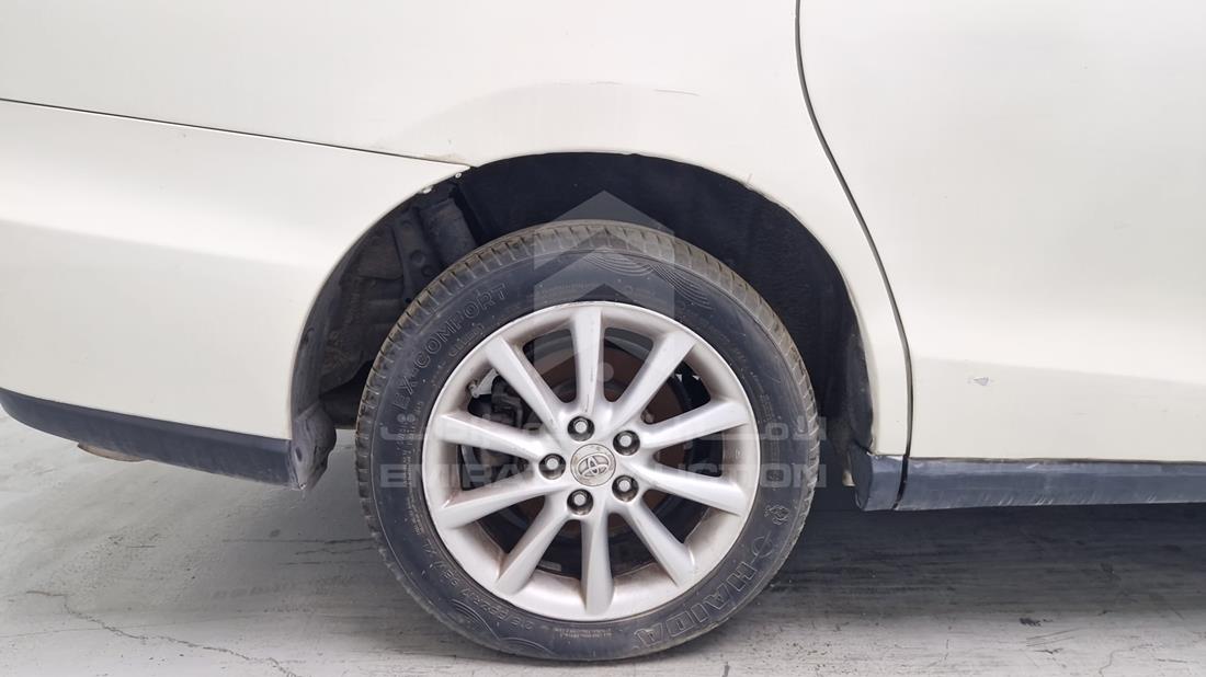 2015 Toyota Previa — Rear Right Tyre — Photo 39
