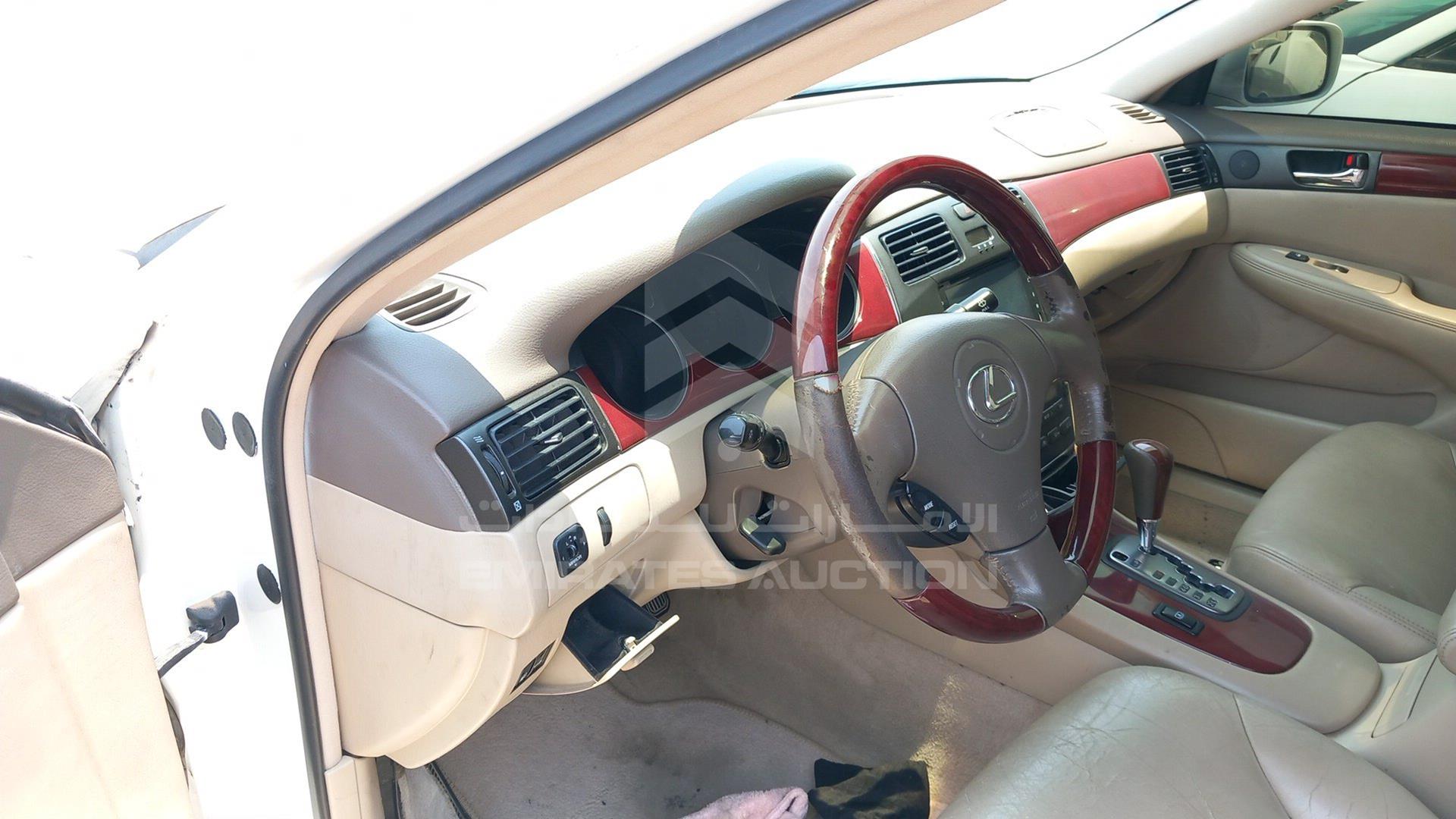 2004 LEXUS ES 300 VIN: JTHBA30GX45030408