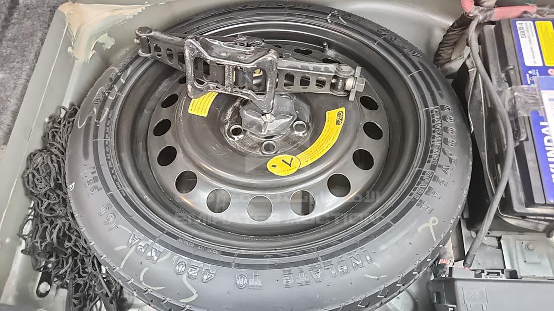 2012 Chrysler 300 — Spare Tyre — Photo 24