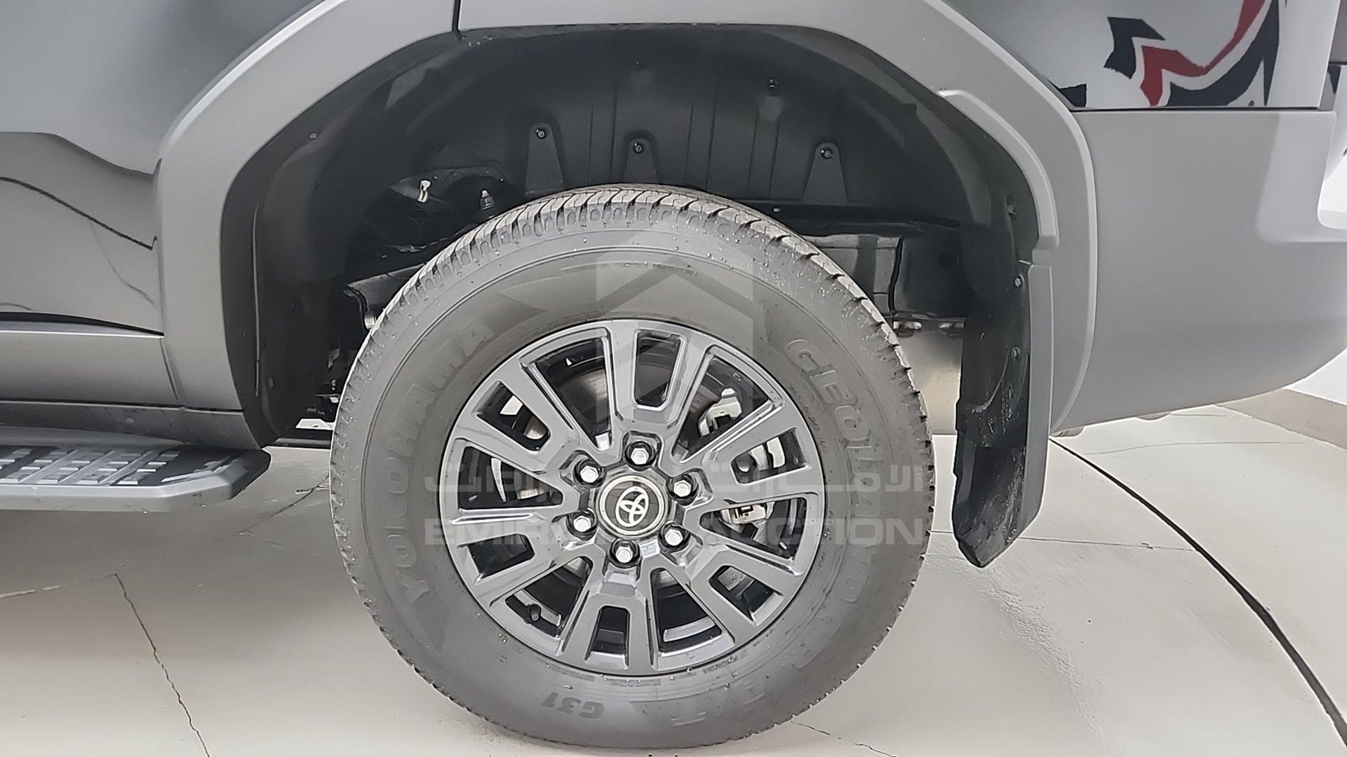 2024 TOYOTA PRADO VIN: JTEAACAJ4RK005516