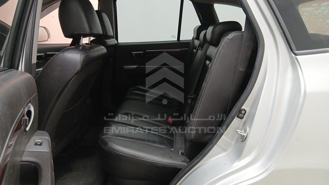 هيونداي سانتا في 2010 — زاوية الراكب الخلفي اليسرى — صورة 22