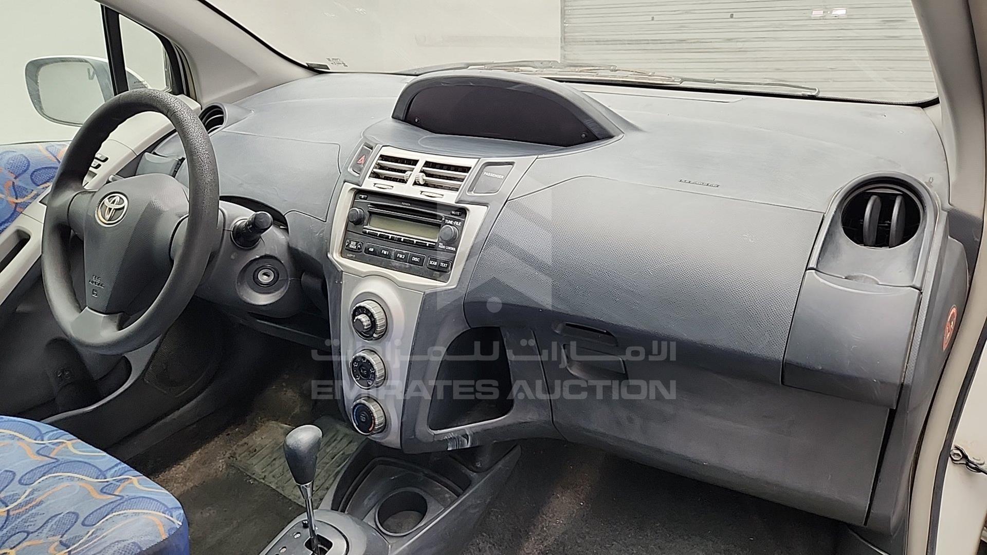 2008 TOYOTA YARIS VIN: JTDKW923785098302