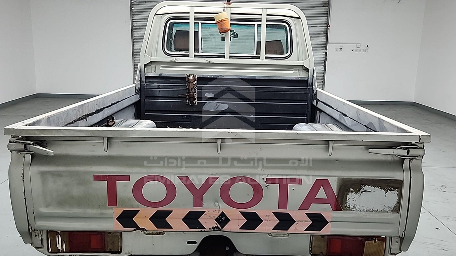 1993 TOYOTA LAND CRUISER VIN: FZJ750006855
