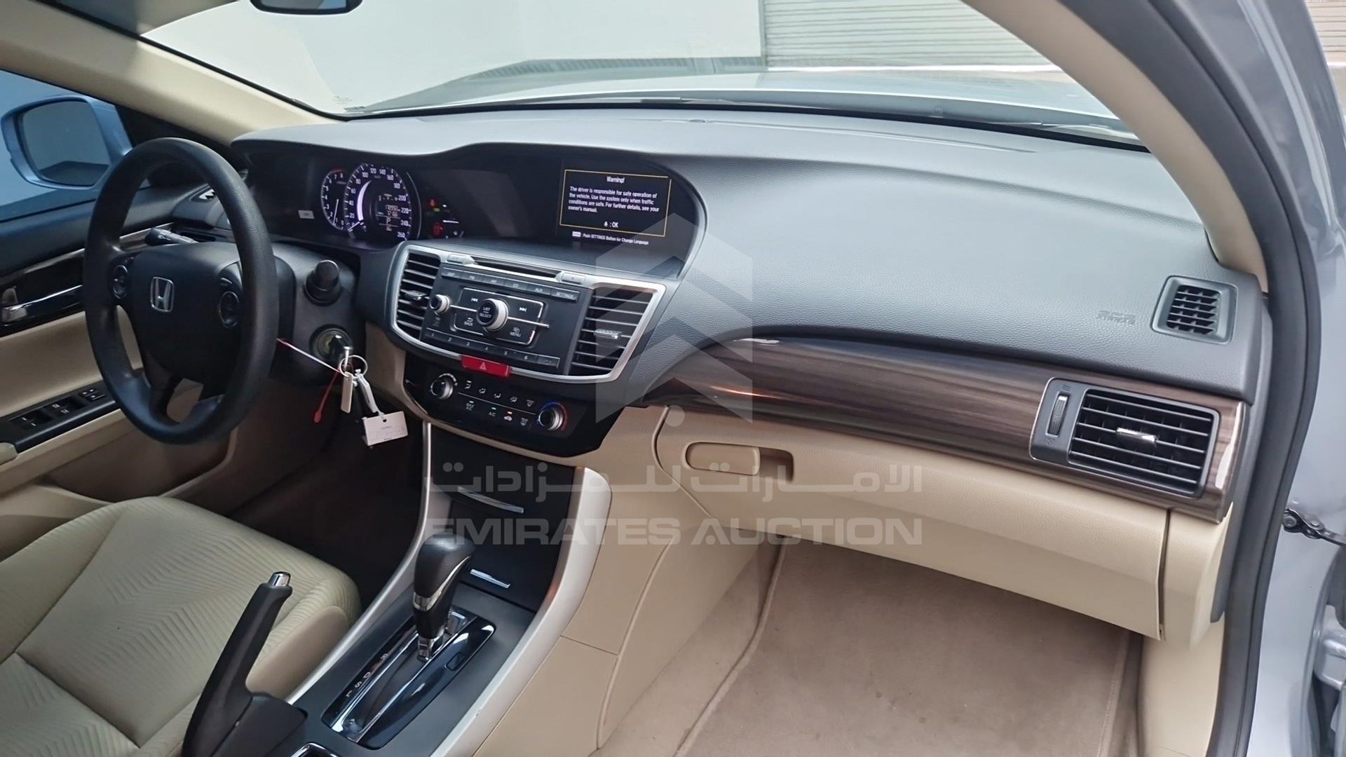 2017 HONDA ACCORD VIN: 1HGCR2613HA606401