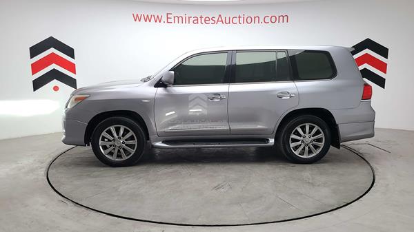 JTJHY00W3A4043674 Lexus LX 570